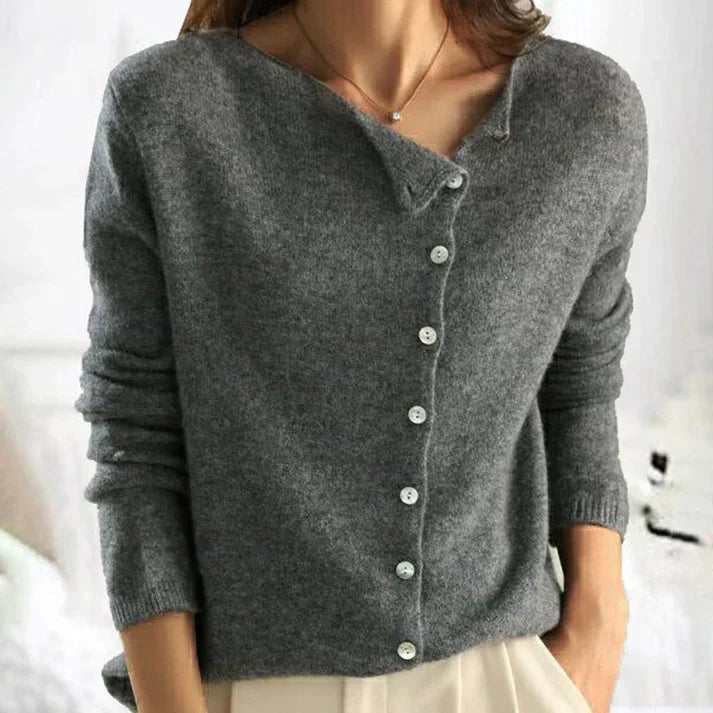 Jade - Simple sweater with long sleeves