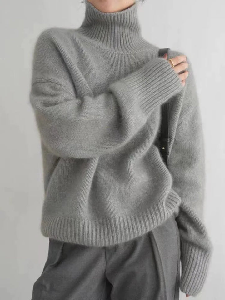 Maya - Soft Turtleneck Sweater