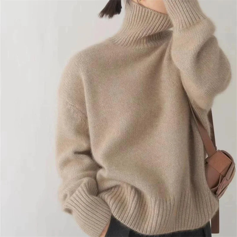 Maya - Soft Turtleneck Sweater